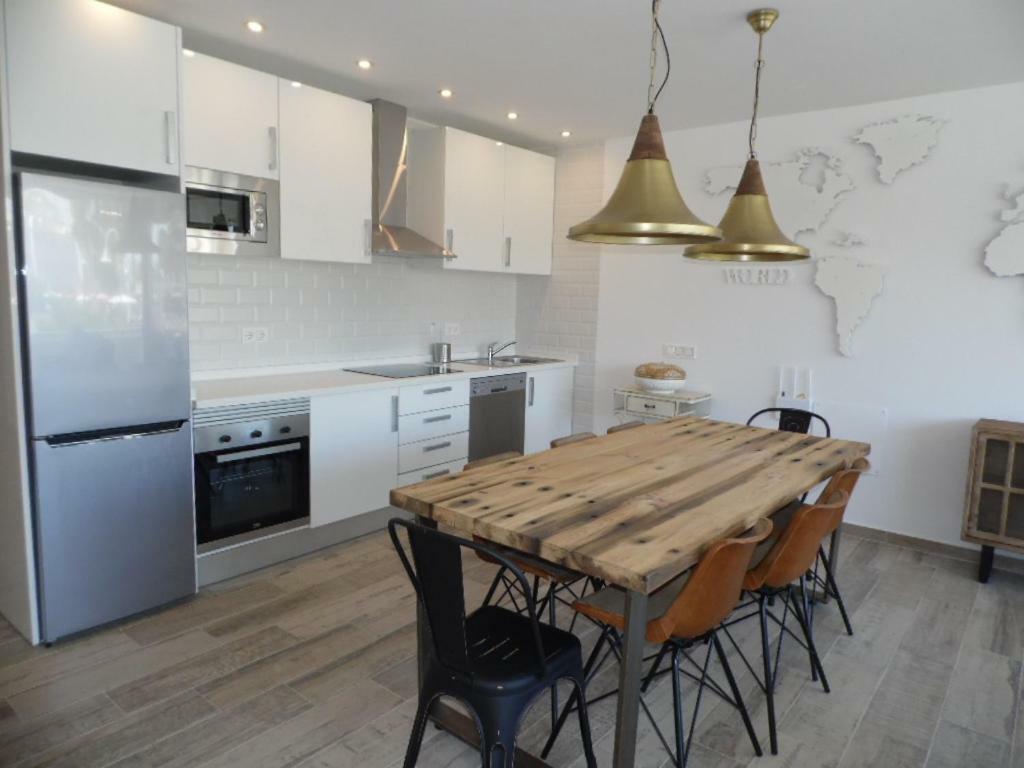 Apartamento Windsor เบนัลมาเดนา ภายนอก รูปภาพ