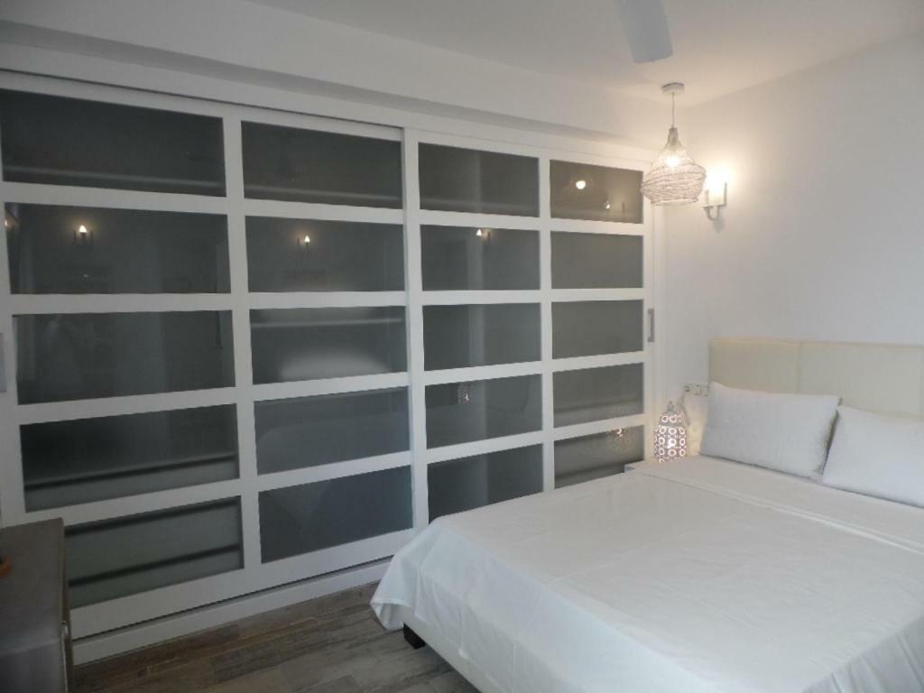 Apartamento Windsor เบนัลมาเดนา ภายนอก รูปภาพ